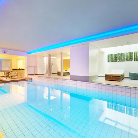 Ambassador מלון ברן