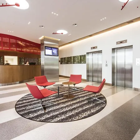 מלון Ambassador 4*