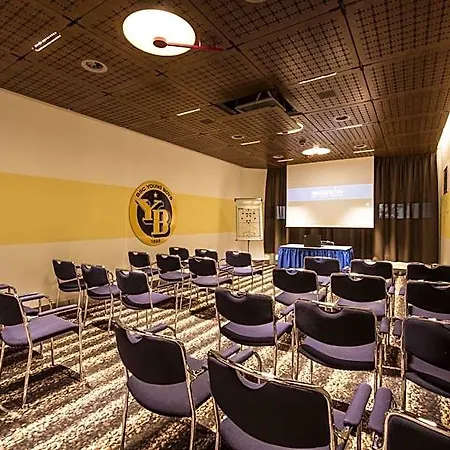 Ambassador Otel 4*