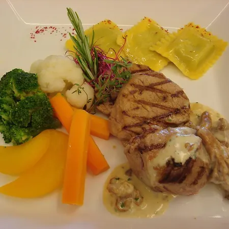 Ambassador Szálloda