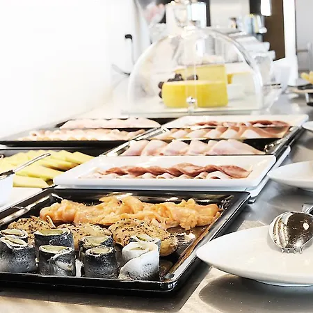 Ambassador Szálloda 4*