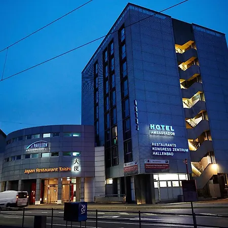 Ambassador מלון 4*